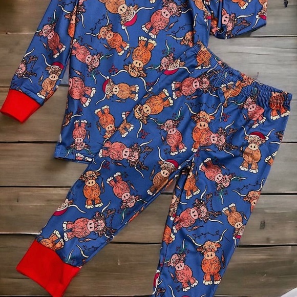 NWT Highland Cow printed pajamas - Picture 3 of 3